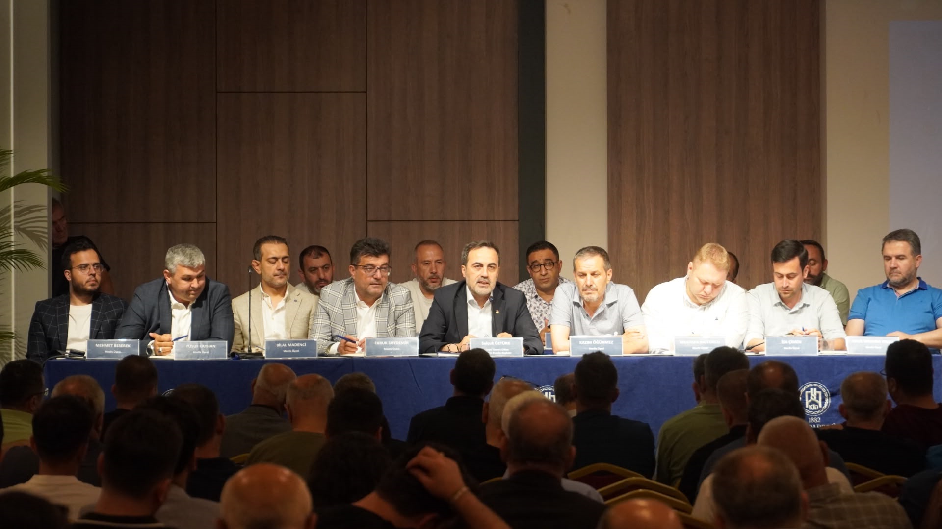 ÇİN İLE REKABET ETMEK İÇİN YENİ YOL HARİTASI BELİRLENMELİ