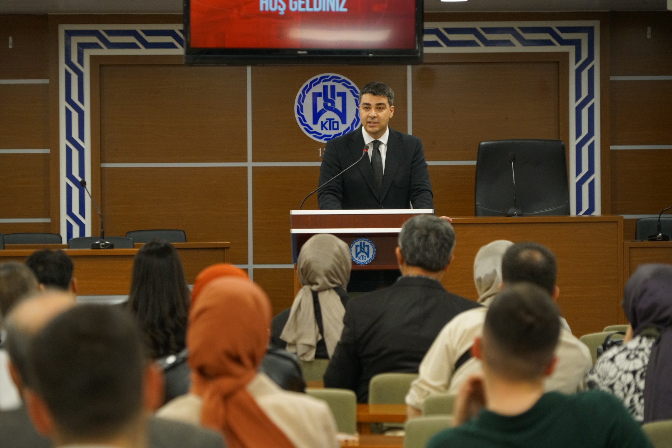 E-TİCARET’TEN DAHA  FAZLA PAY ALMALIYIZ